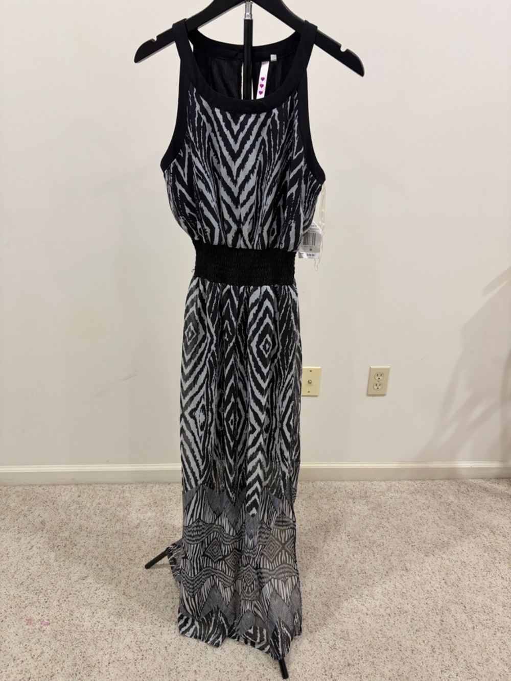 Black & Gray Patterned Sleeveless Maxi Dress